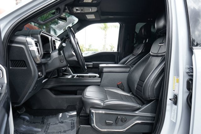 2025 Ford F-450SD Platinum