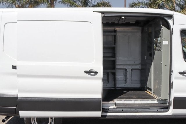 2022 Ford Transit-250 Base