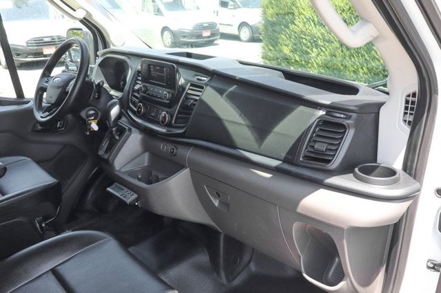 2022 Ford Transit-250 Base