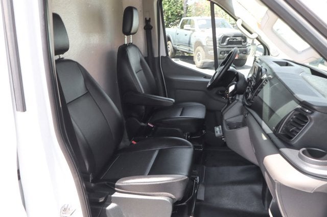2022 Ford Transit-250 Base