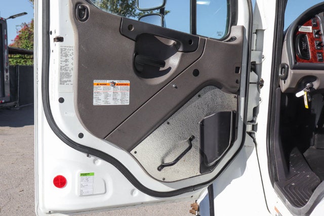 2020 Freightliner M2 106 MD