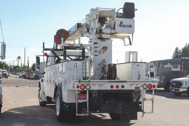 2020 Freightliner M2 106 MD