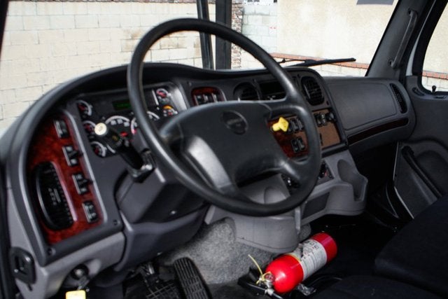 2023 Freightliner M2 106 MD