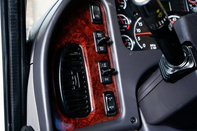 2023 Freightliner M2 106 MD