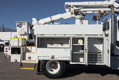 2016 Freightliner M2 106 MD