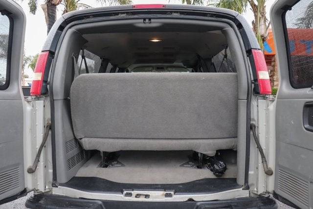 2005 Chevrolet Express Van G3500 Base
