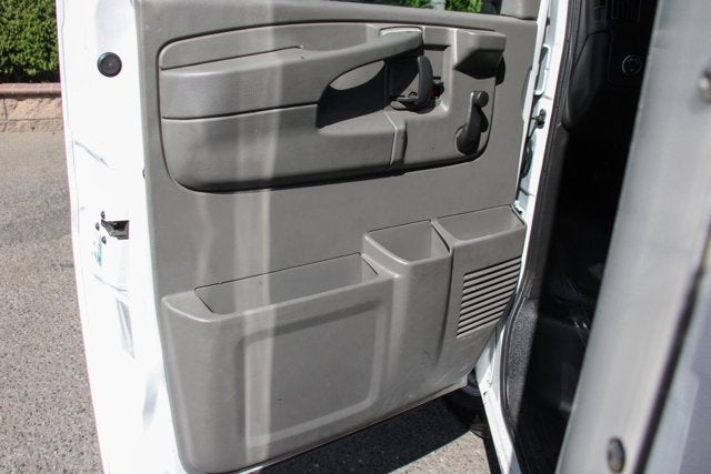 2014 Chevrolet Express 4500 Base