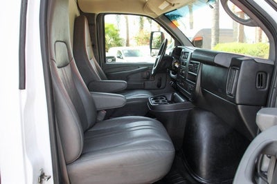 2014 Chevrolet Express 4500 Base