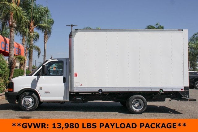 2014 Chevrolet Express 4500 Base