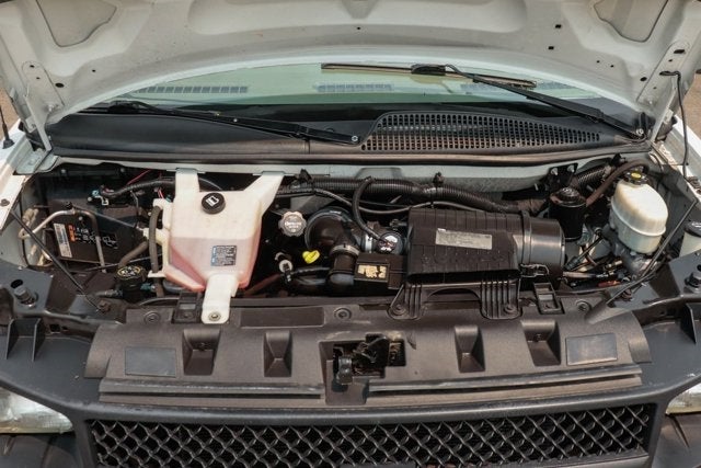 2015 Chevrolet Express 4500 Base