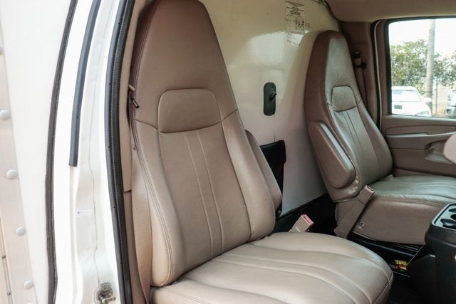 2015 Chevrolet Express 4500 Base