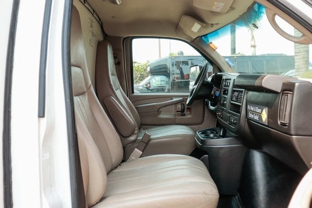 2015 Chevrolet Express 4500 Base