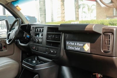 2015 Chevrolet Express 4500 Base