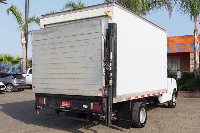 2016 Chevrolet Express 4500 Base