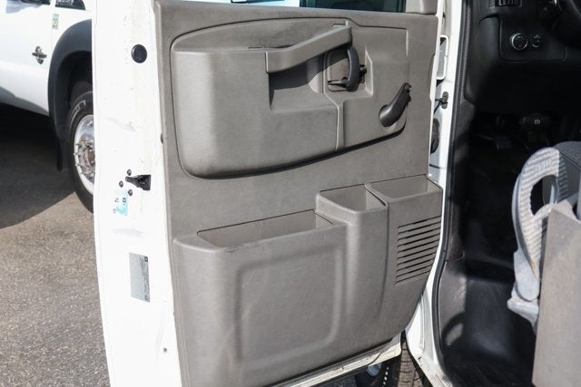 2016 Chevrolet Express 4500 Base