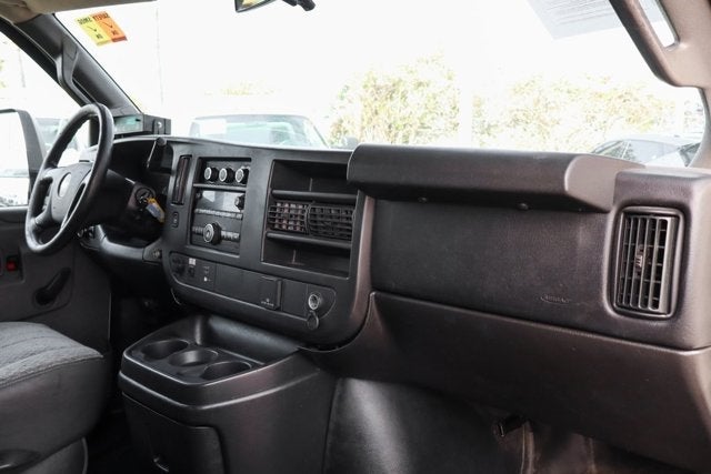 2016 Chevrolet Express 4500 Base