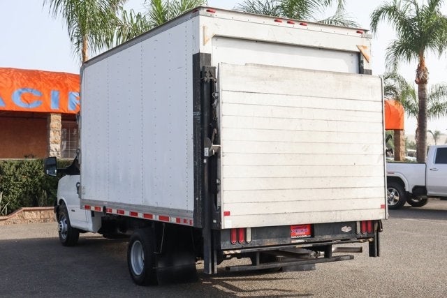 2016 Chevrolet Express 4500 Base