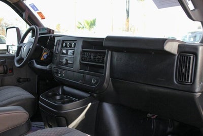 2016 Chevrolet Express 4500 Base