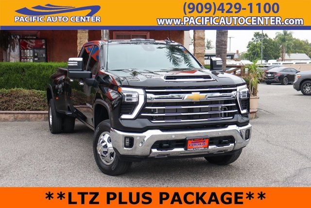 2024 Chevrolet Silverado HD LTZ 4WD Crew Cab Long Box DRW's photo