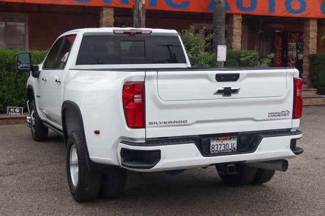 2022 Chevrolet Silverado 3500HD High Country