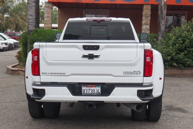 2022 Chevrolet Silverado 3500HD High Country