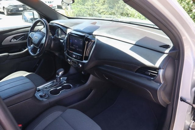 2022 Chevrolet Traverse LT