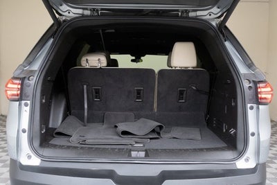2023 Chevrolet Traverse LT
