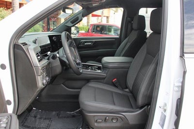 2025 Chevrolet Suburban LS