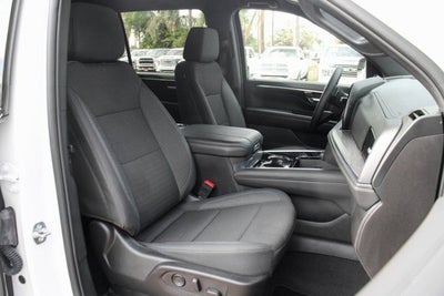 2025 Chevrolet Suburban LS