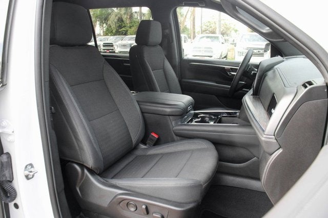 2025 Chevrolet Suburban LS