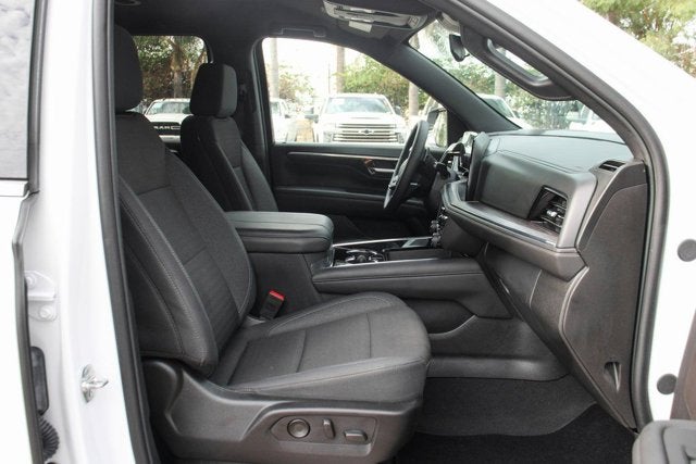 2025 Chevrolet Suburban LS