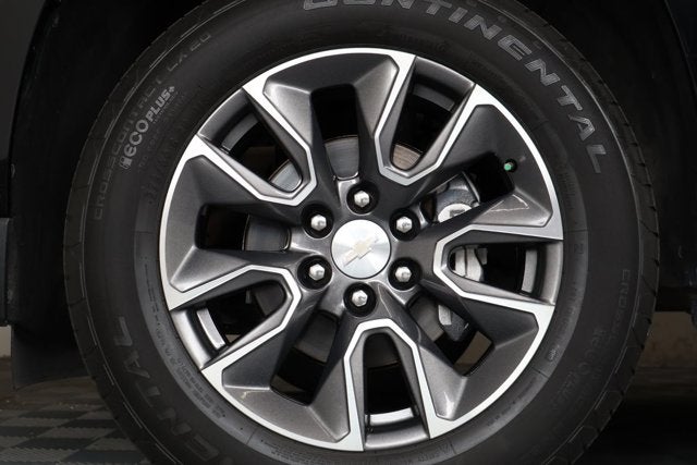 2024 Chevrolet Suburban LS