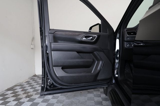 2024 Chevrolet Suburban LS