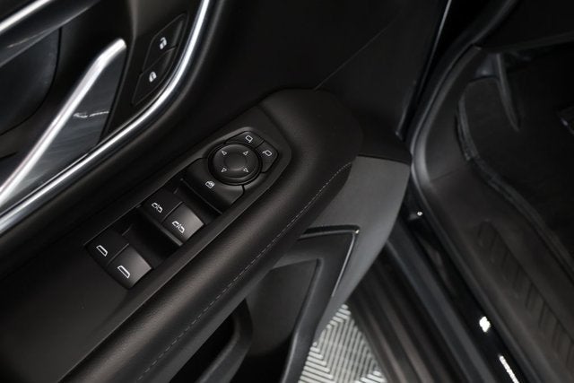 2024 Chevrolet Suburban LS