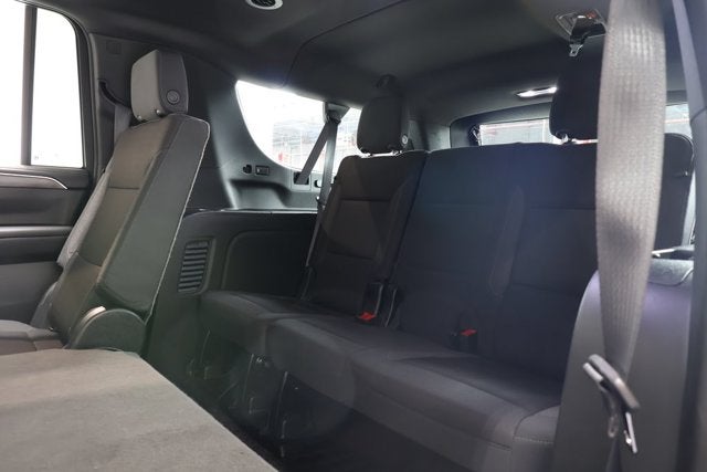 2024 Chevrolet Suburban LS