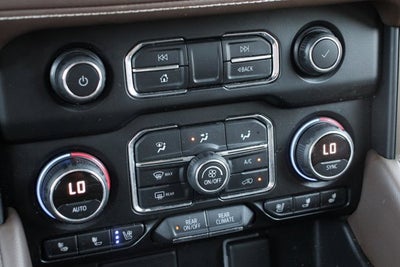 2021 Chevrolet Suburban High Country