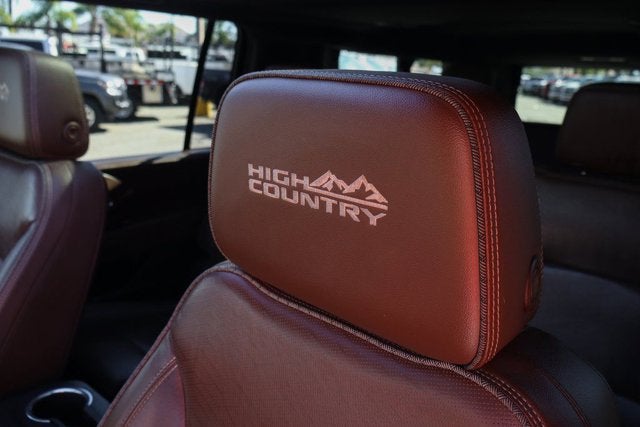 2021 Chevrolet Suburban High Country