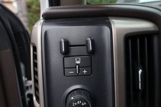 2017 GMC Sierra 3500HD Denali