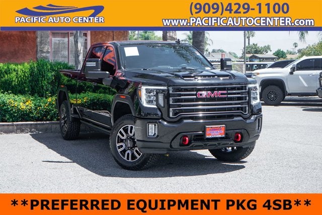 2023 GMC Sierra 4WD Crew Cab Standard Box AT4's photo