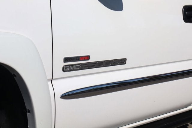 2003 GMC Sierra 2500HD SLT