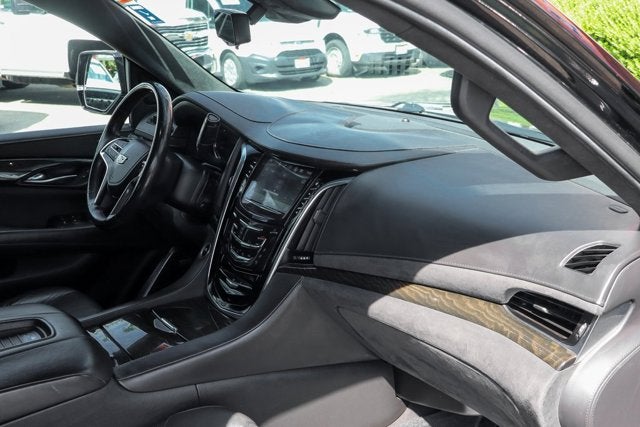 2019 Cadillac Escalade Platinum Edition