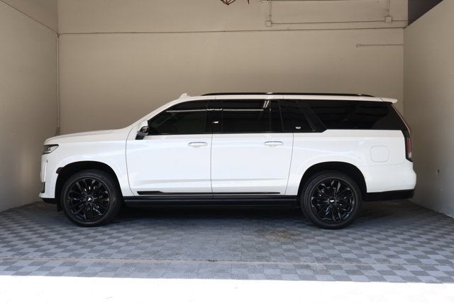 2022 Cadillac Escalade ESV Premium