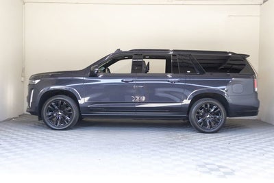 2022 Cadillac Escalade ESV Sport Platinum