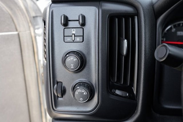 2022 Chevrolet Silverado 5500HD Work Truck