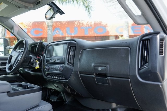 2022 Chevrolet Silverado 5500HD Work Truck