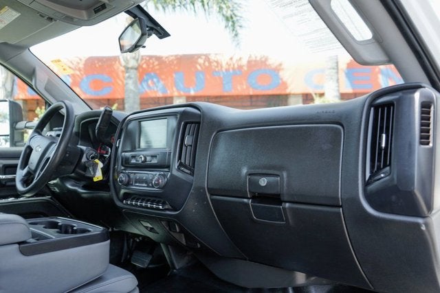 2022 Chevrolet Silverado 5500HD Work Truck