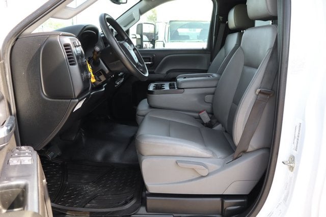 2021 Chevrolet Silverado 6500HD 1LT