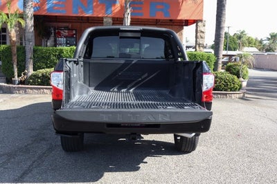 2024 Nissan Titan SV
