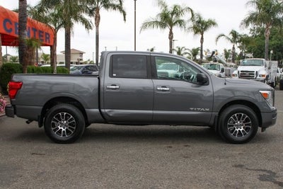 2021 Nissan Titan SV