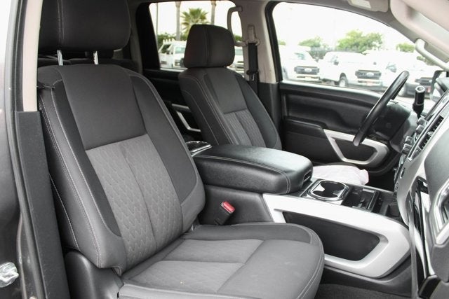 2021 Nissan Titan SV